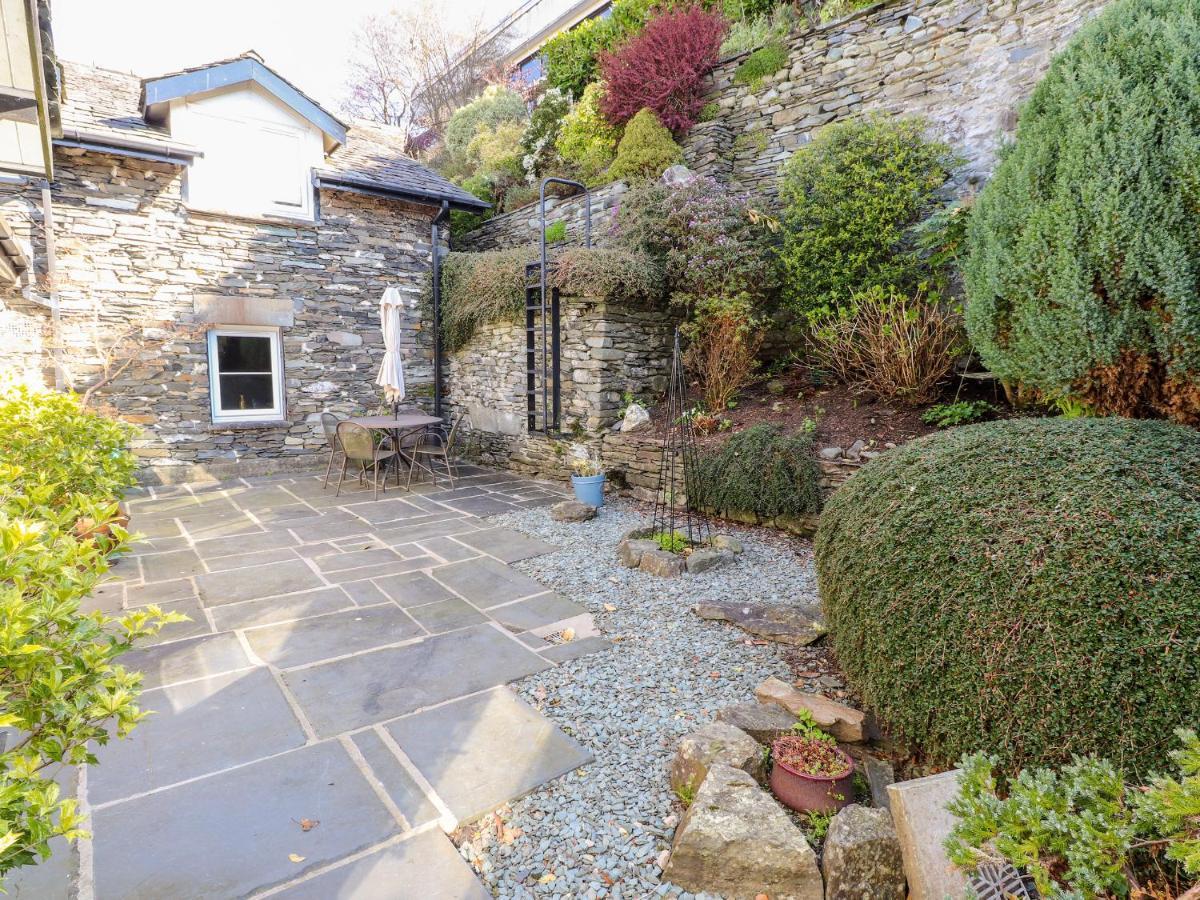 Courtyard Cottage Ambleside Exterior photo